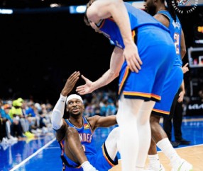 关于对飚上了！霍姆格伦连续得分&amp;amp;amp;西亚卡姆及时回应的信息