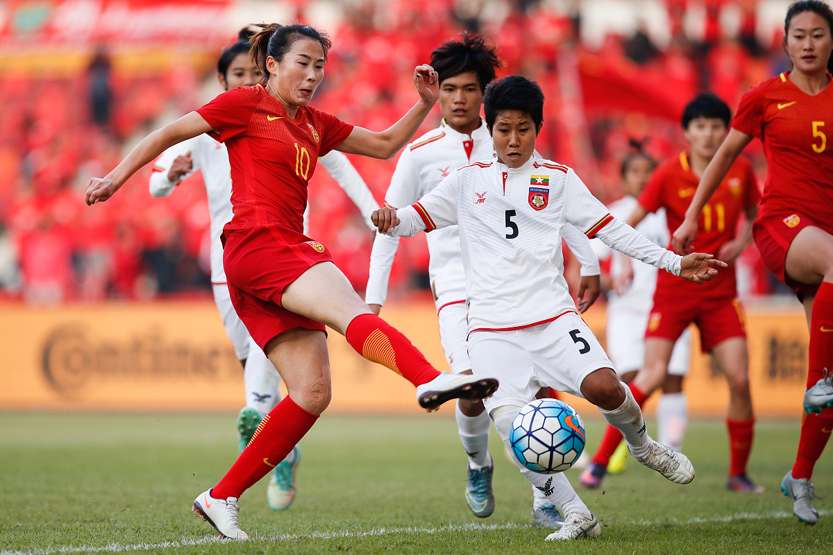 我国女足选手在国际舞台上实现突破