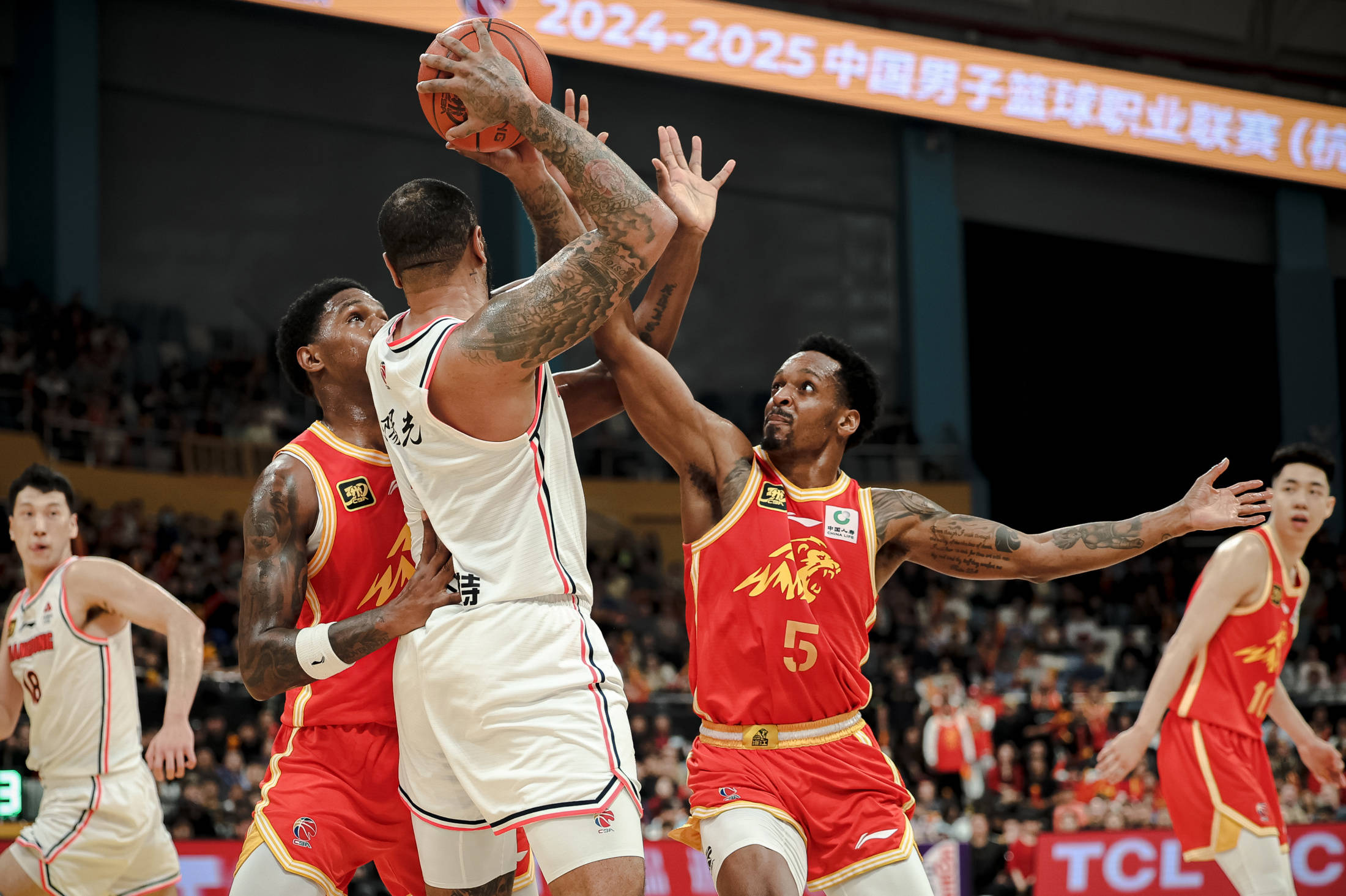 两名CBA外援被查出兴奋剂违规，中国篮协回应