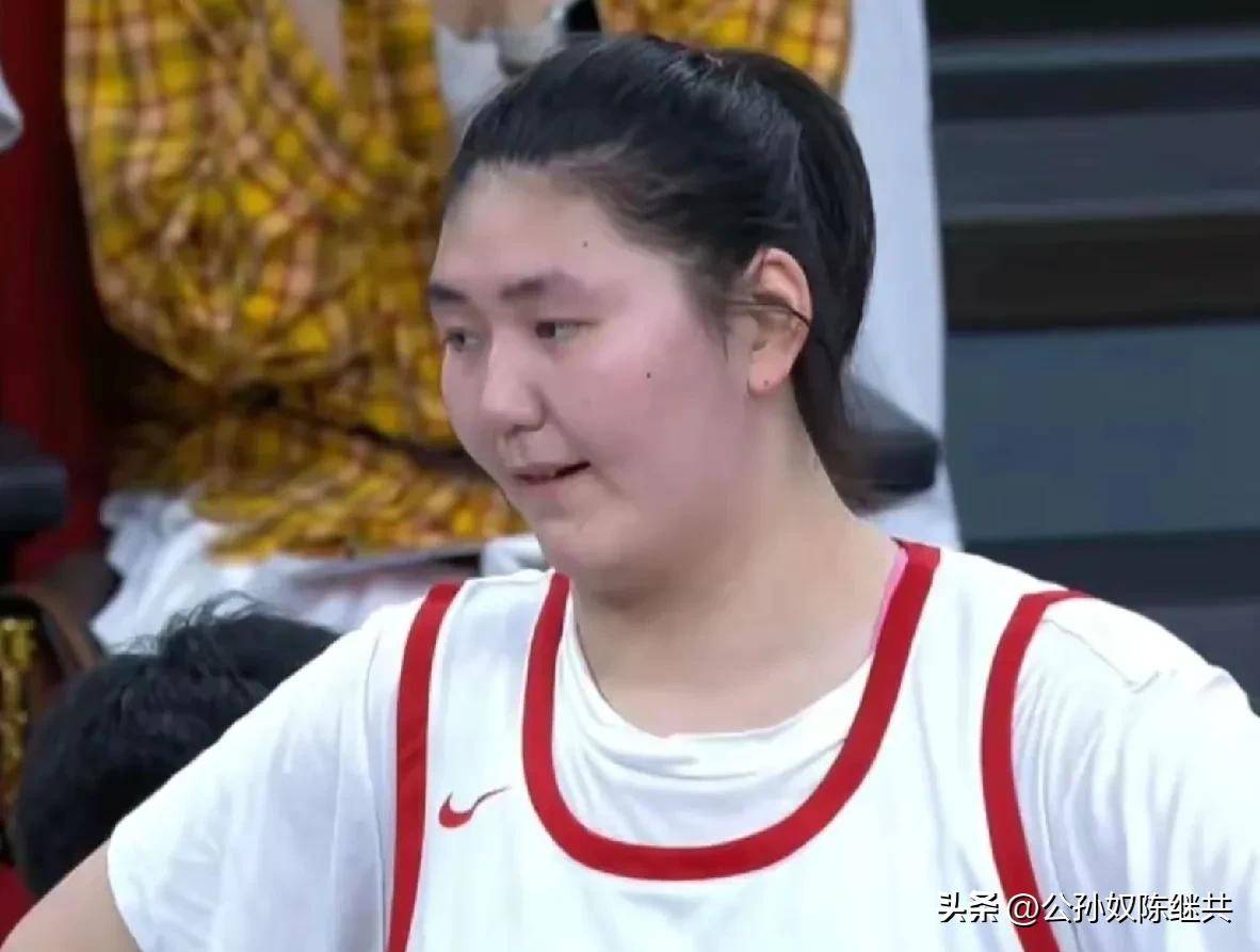 关于FIBA发布中国女篮写真张子宇韩旭搞怪的信息