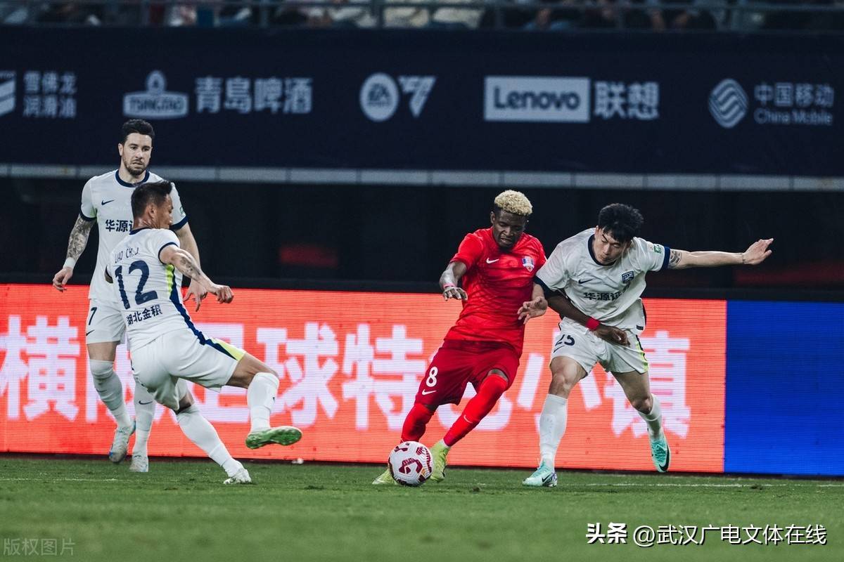 中超-图多列破门韦世豪点射救主成都客场2-2险平三镇