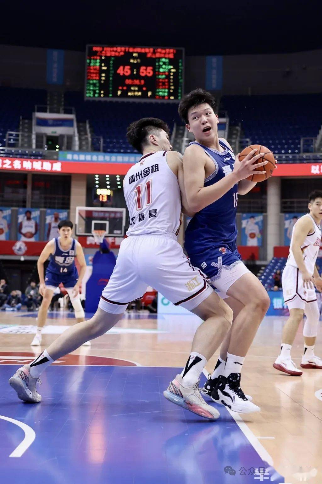 关于杨瀚森17+18青岛击败山西周鹏29分深圳胜福建的信息