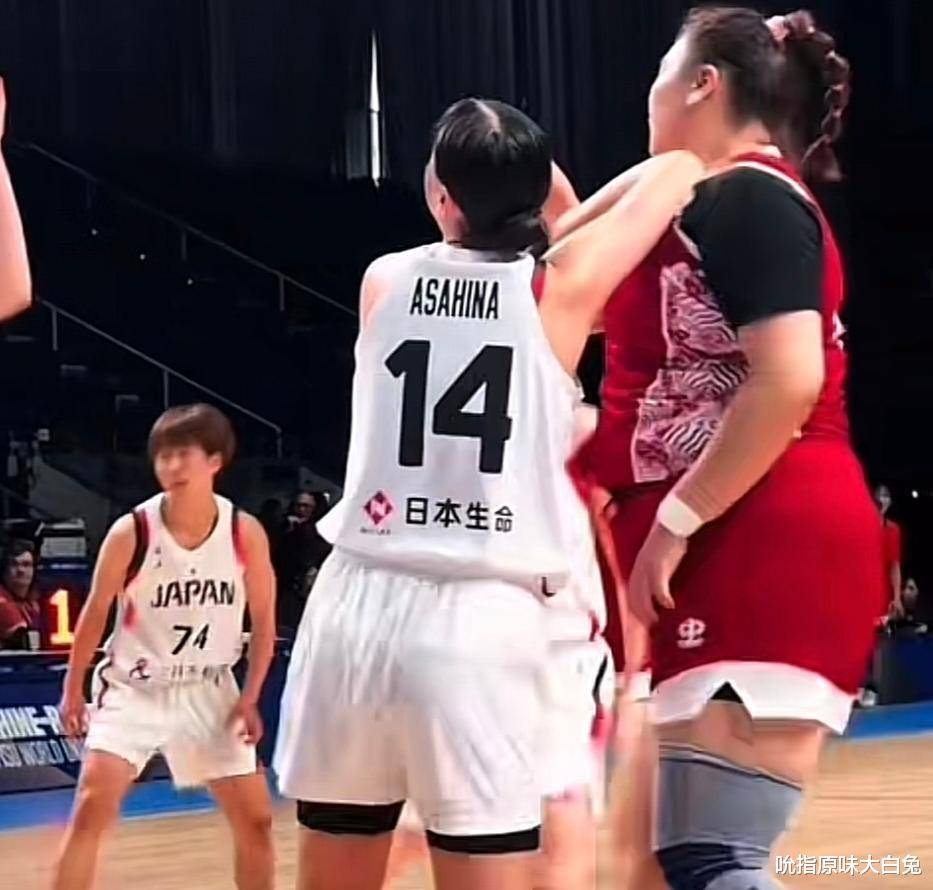 包含篮球热门话题：日本女队实现完美逆转的词条