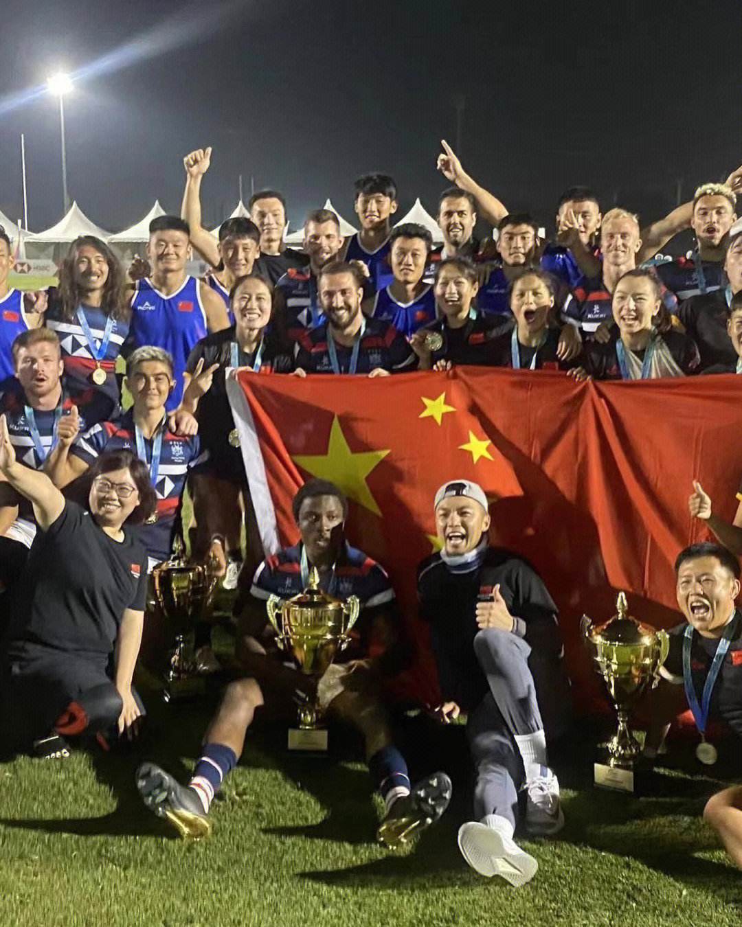 中国国家队在国际足球比赛中耀眼登场